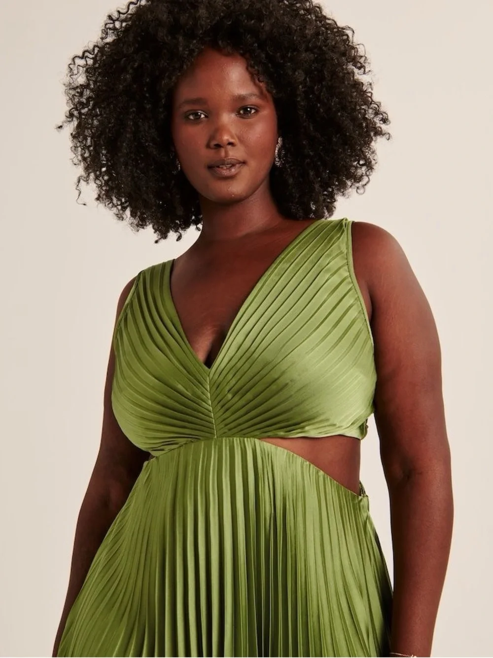 A&F Giselle Satin Pleated Cutout Maxi Dress In Green Size XL